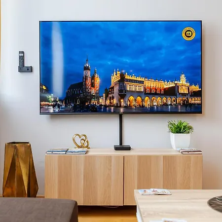 Crown Two Level In Old Town Five Min Walk To Train And Main Square Sleeps Five * Krasków